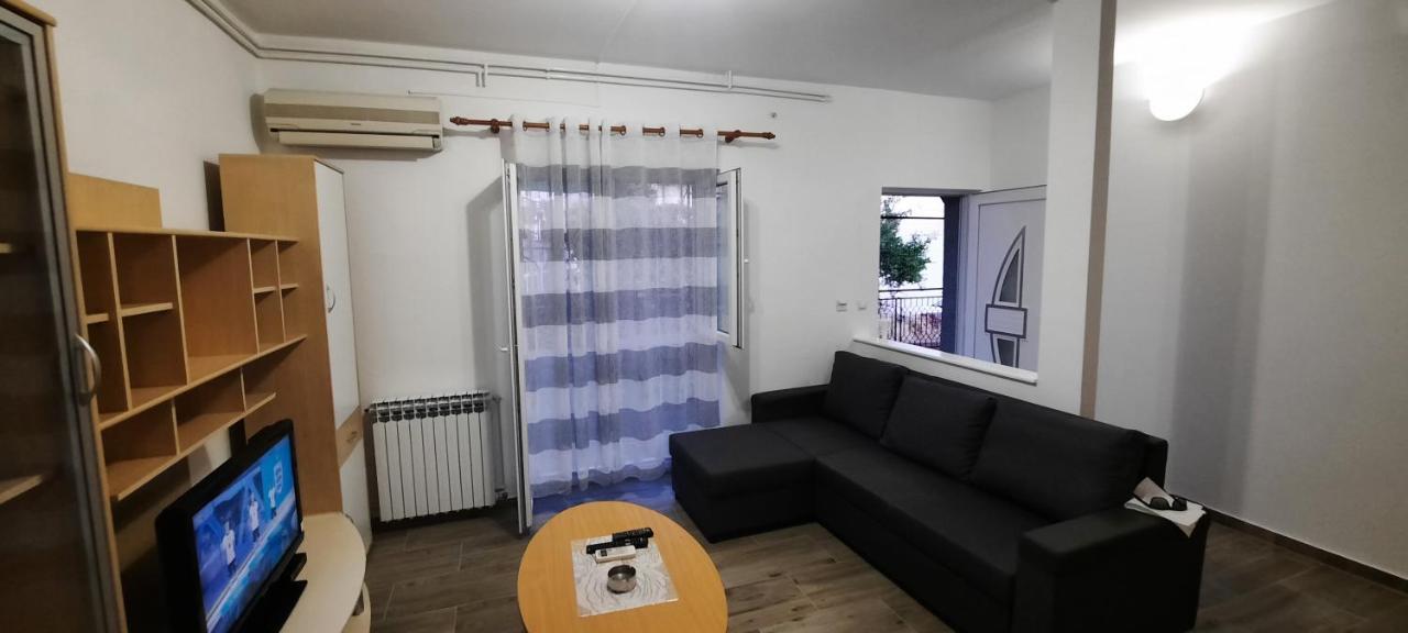 Apartmani "Alenka" Primosten Luaran gambar